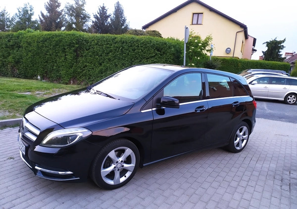 Mercedes-Benz Klasa B cena 40900 przebieg: 180000, rok produkcji 2014 z Złotoryja małe 466